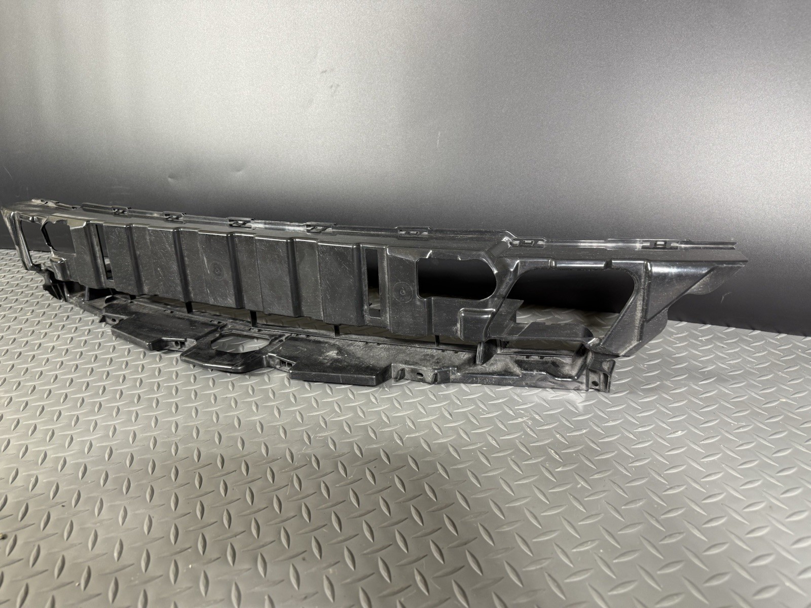 LAMBORGHINI URUS FRONT BUMPER REINFORCEMENT 2019 2020 2021 2022 2023 4ML807251A