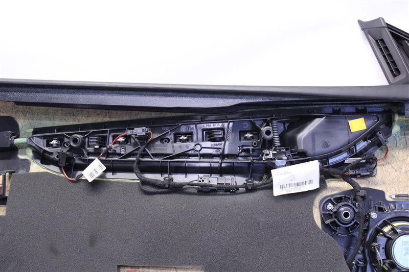 Used Front Right Door Interior Trim Panel fits: 2014 Maserati QUATTROPORTE  Grad
