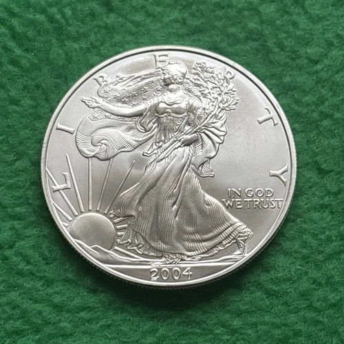 2004 American Silver Eagle - BU - 1 oz .999 Fine Silver!