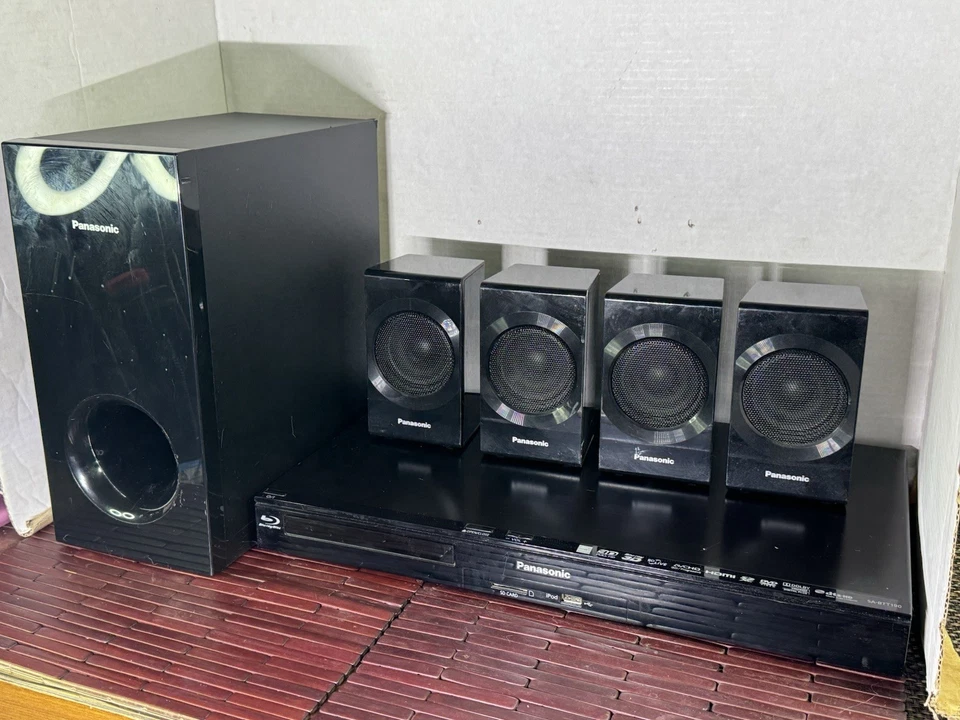 Sistema de cine en casa Panasonic SA-BTT190 Blu-Ray + 4 altavoces/sub - sin control remoto Foto 3 de 4