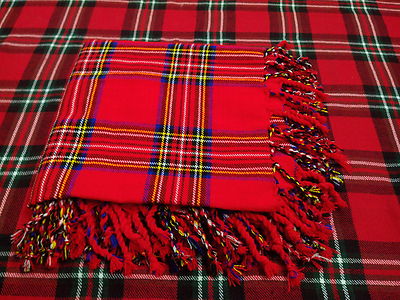 Kilt Scozzese Fly Plaid Royal Stewart In Lana Acrilica Con Frange Viola - 48x48 Pollici