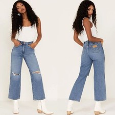 Wrangler Women's Medium Wash High Rise Relaxed Mom Jeans 112322812 Distressed 28