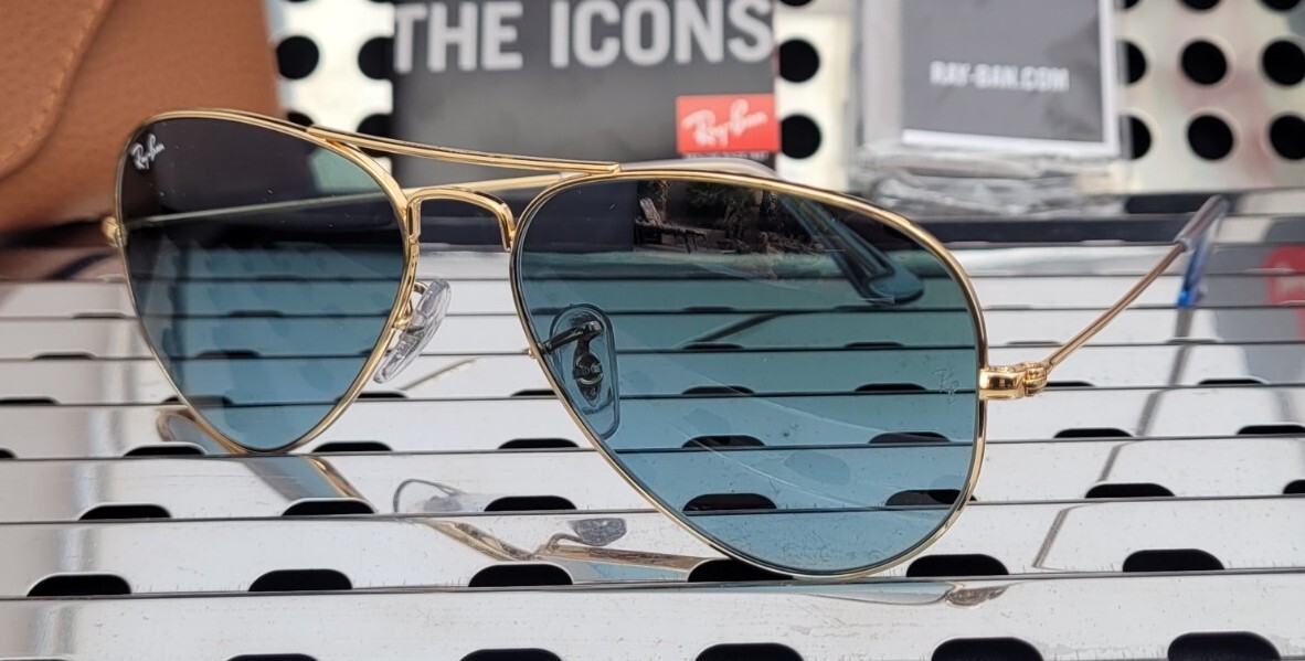 New Ray Ban RB3025 001/3M Aviator Large Sunglasses Gold w New Ray Ban RB3025 001/3M Aviator Large Sunglasses Gold w