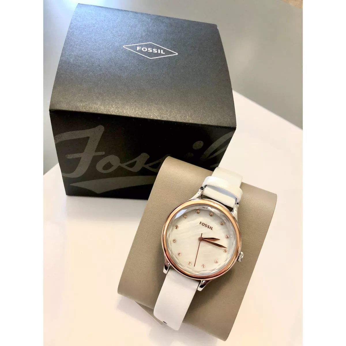 Fossil Laney Women s 34mm Rose Gold Faceted Crystal White Leather