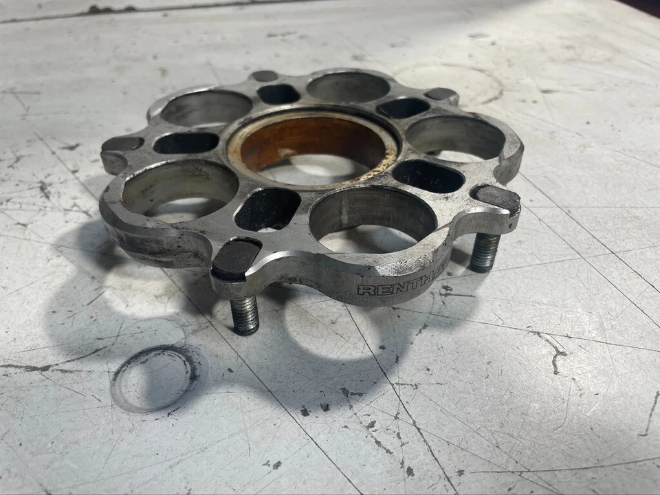 Brida portadora de piñón trasero DUCATI Multistrada 1000 D S (Renthal) 2003-2009 Foto 4 de 4