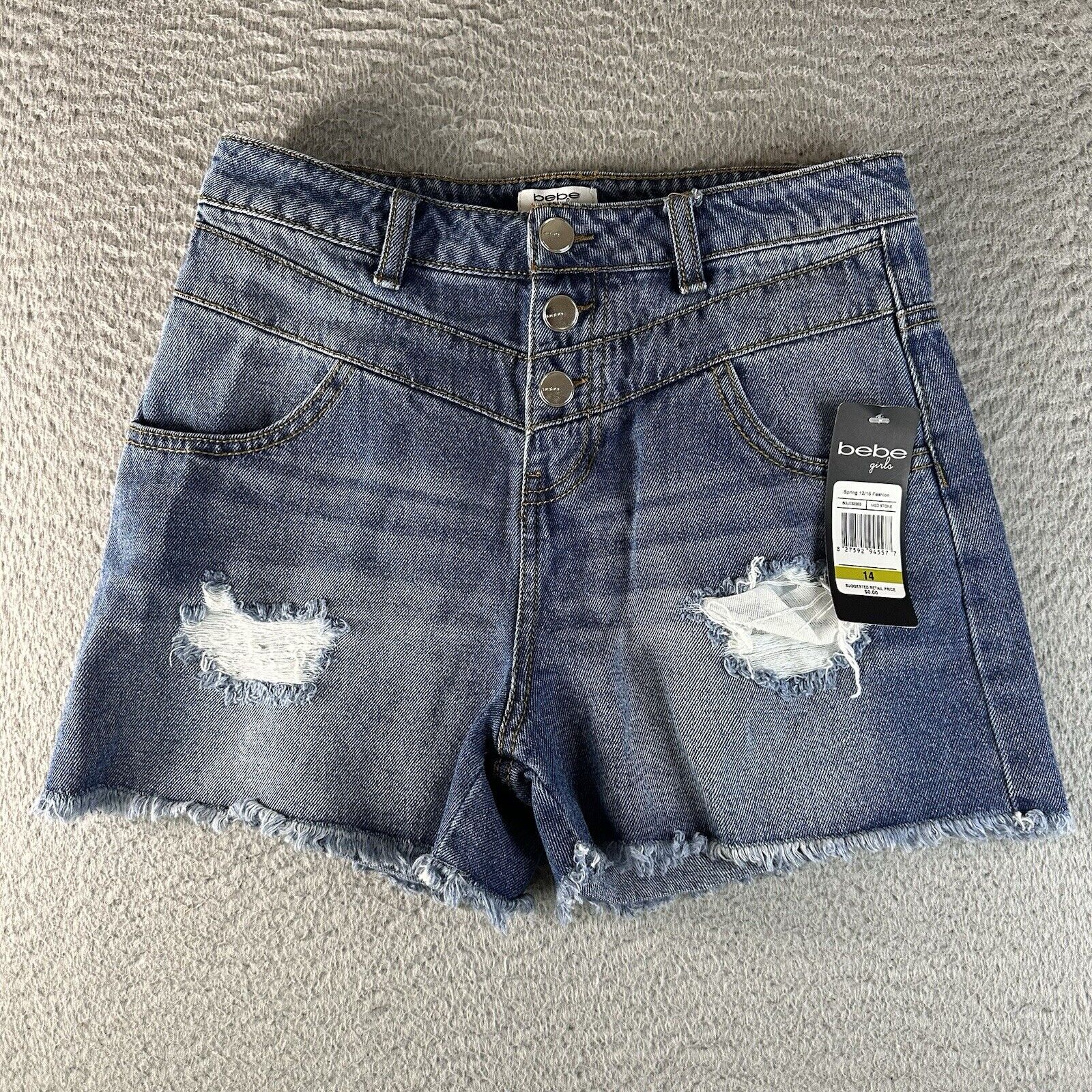 Foto 1 di 8