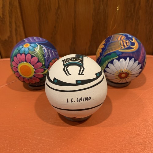 3 Terra Cotta Christmas Ornaments Mexico, Native American, Hand Painted Floral - Picture 6 of 12