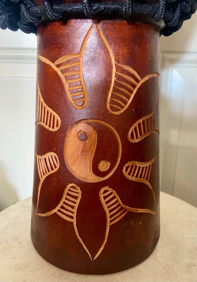 ¡OFERTA! Tambor Bongo Djembe Caoba Hecho a Mano 16" Alto, Modelo # 40m6 - Yin & Yang Foto 4 de 4