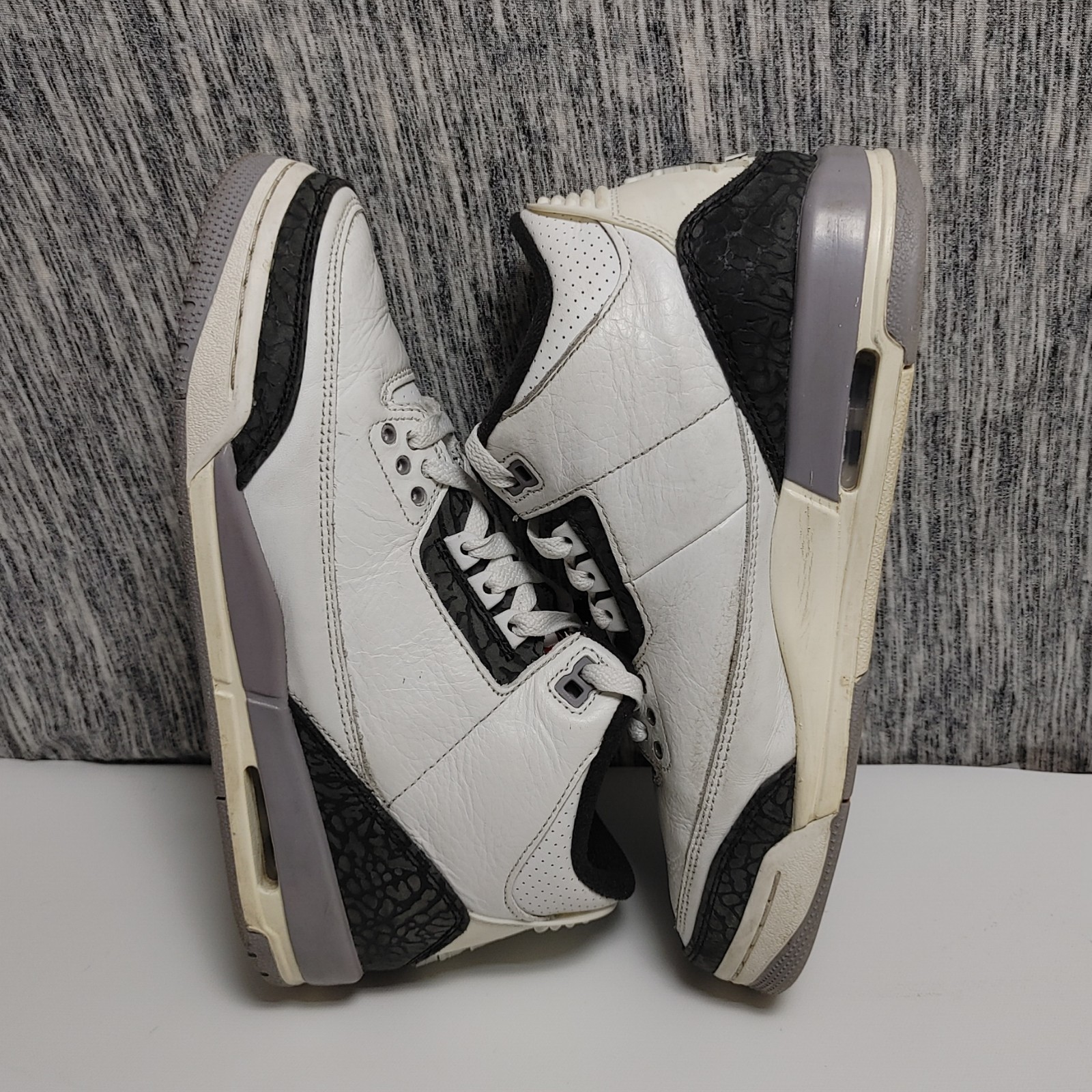 Nike Air Jordan 3 Retro Boys Size 7Y Basketball Shoes Sneakers White #DM0967-106 thumbnail 6