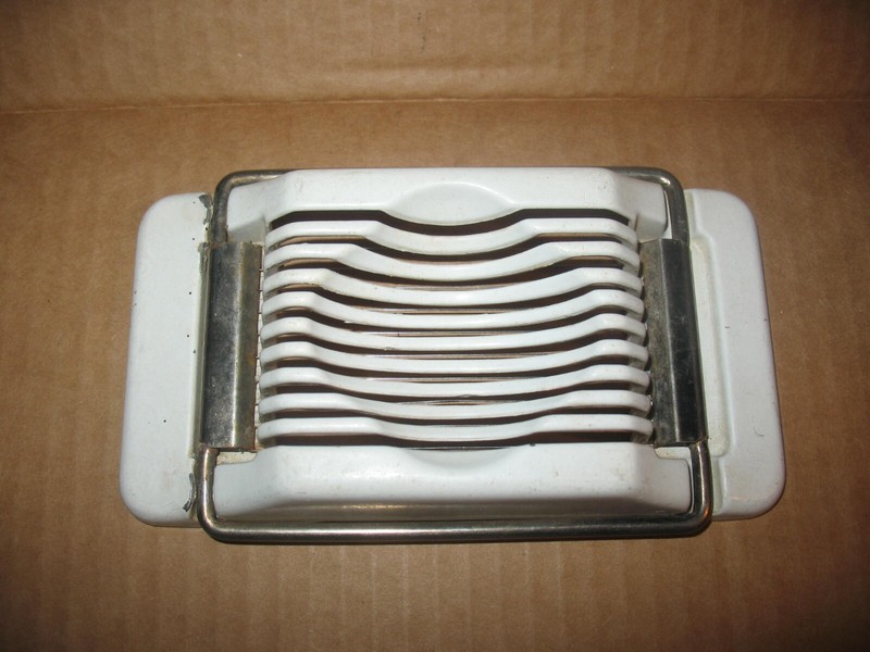 Vintage Westmark Egg Slicer W Germany Powder White Kitchen 5-5/8" Long
