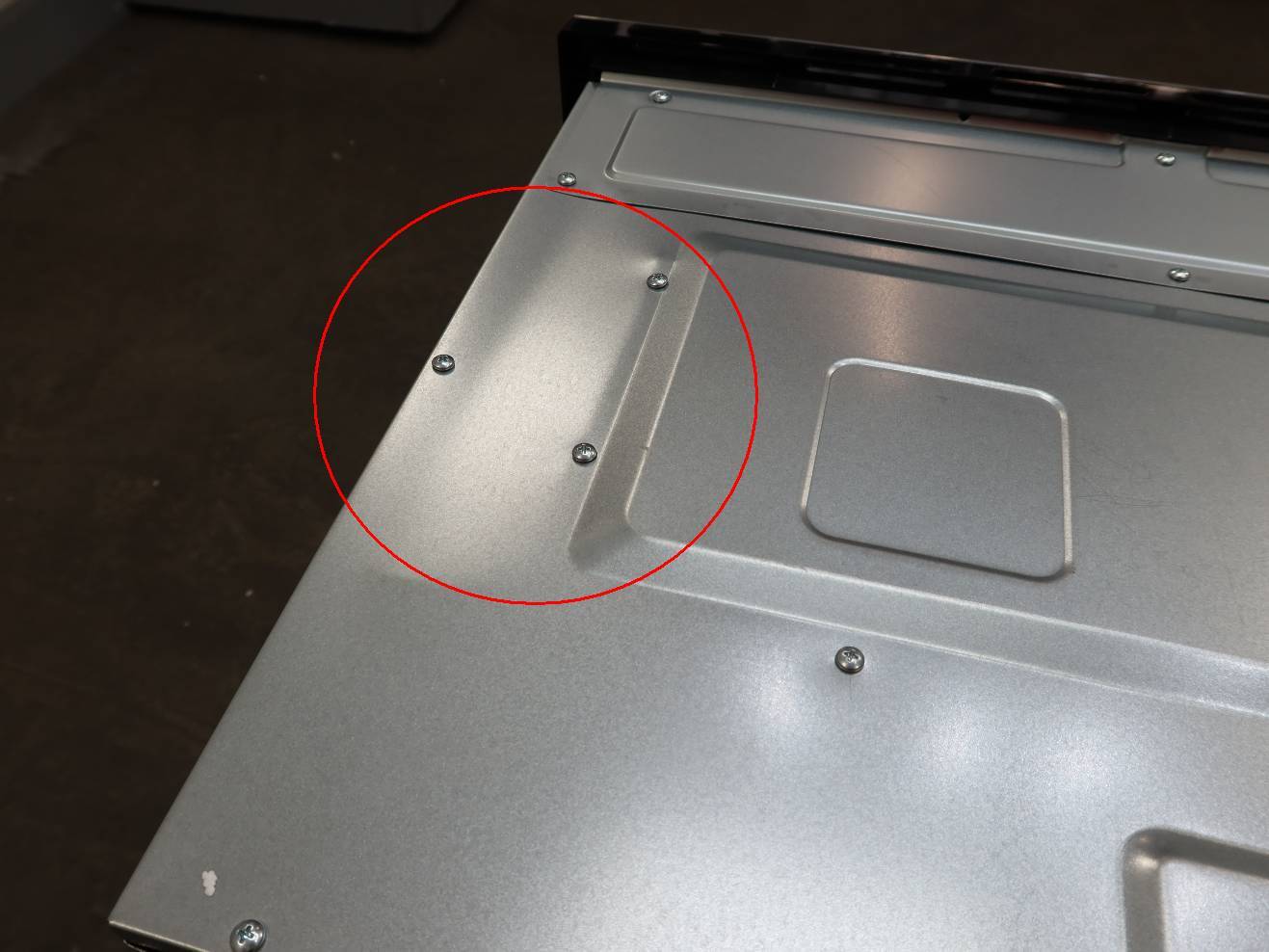 Bosch 24" 1000w SS 1.6 cu.ft. Power 2in1 500 Series Speed Oven