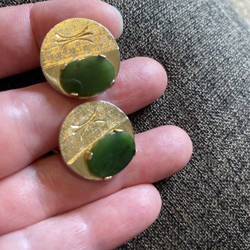 Green Jade Tone Vintage CuffLinks Goldtone Beautiful 1940s Men’s Jewelry - Picture 3 of 9