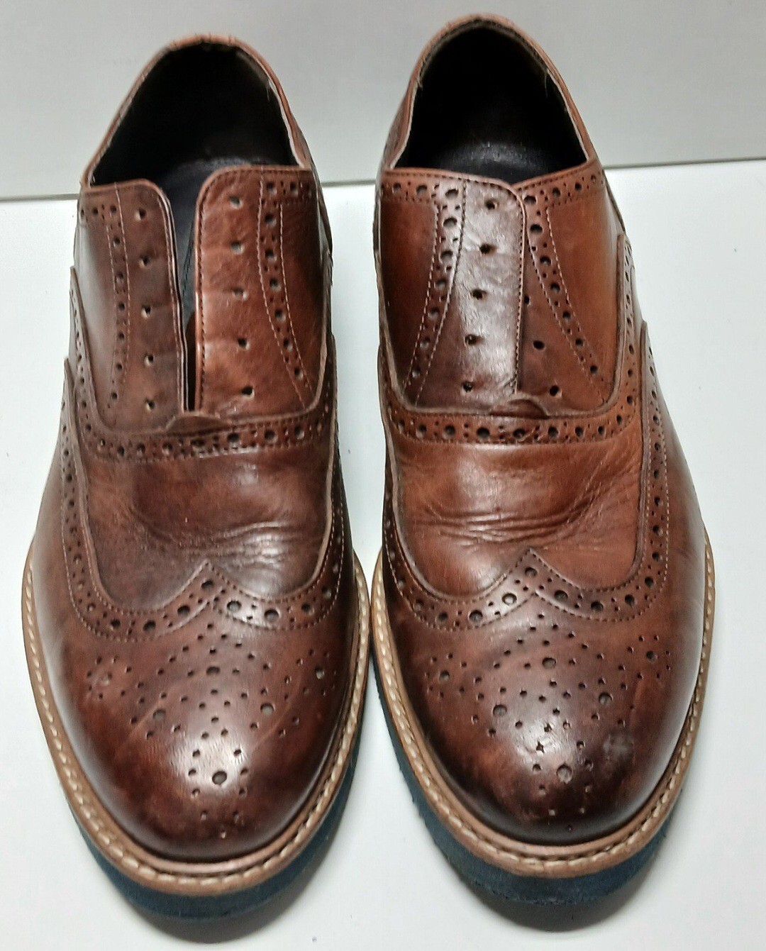 SAOLA Scarpe eleganti derby To Boot New York Adam Derrick da uomo taglia 9 marrone scamosciato punta liscia