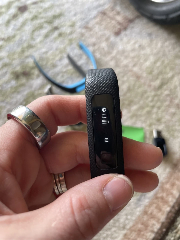 iFit Vue (IFACT2VUE) - Wireless Activity Tracker With Bands - Image 3 of 4