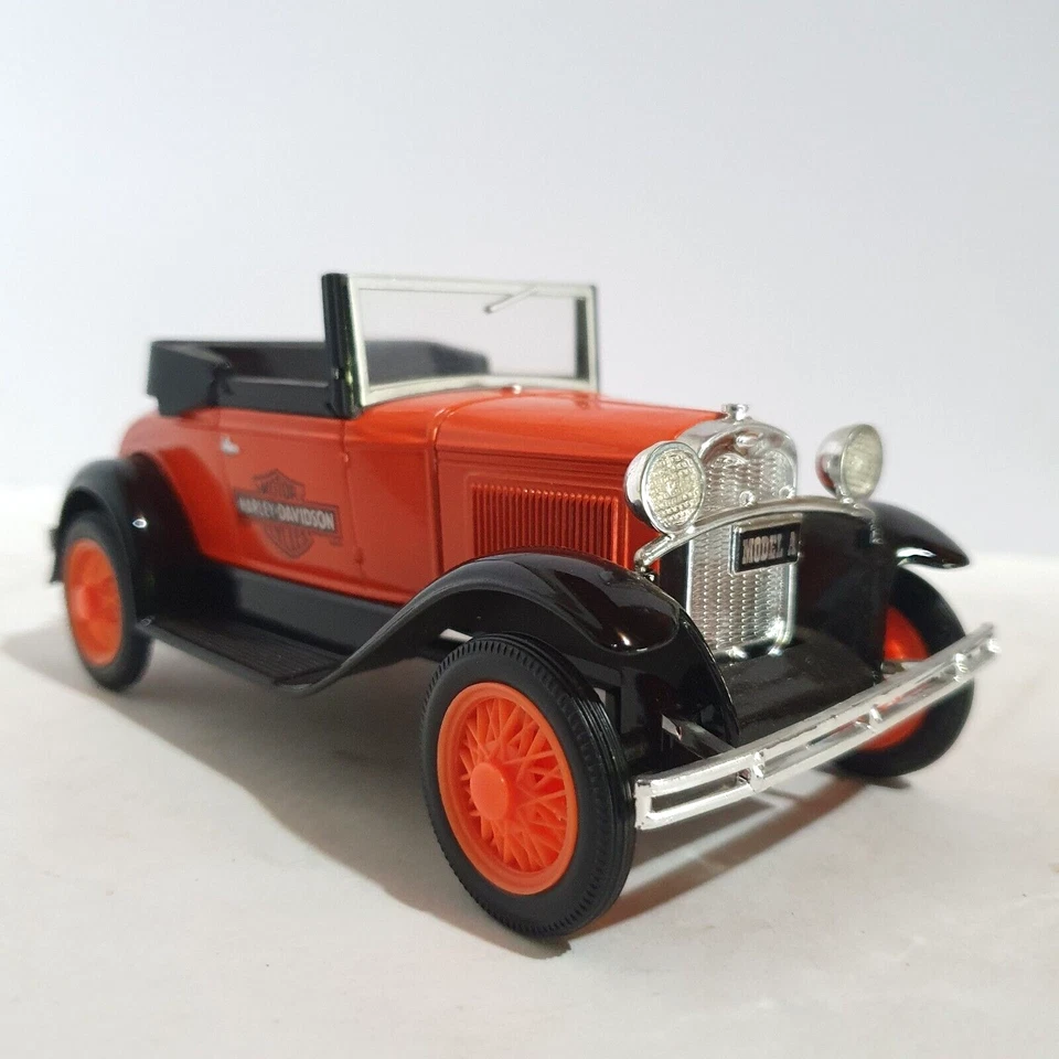 Ford Modelo A Roadster 1929, escala 1:25 edición limitada de Harley Davidson Foto 3 de 4