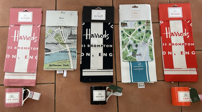 Harrods T-Towel set 2 -new with priced sleeve - matching mugs