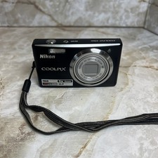 Nikon COOLPIX S560 Digital Camera Black FOR PARTS or REPAIR - NO POWER