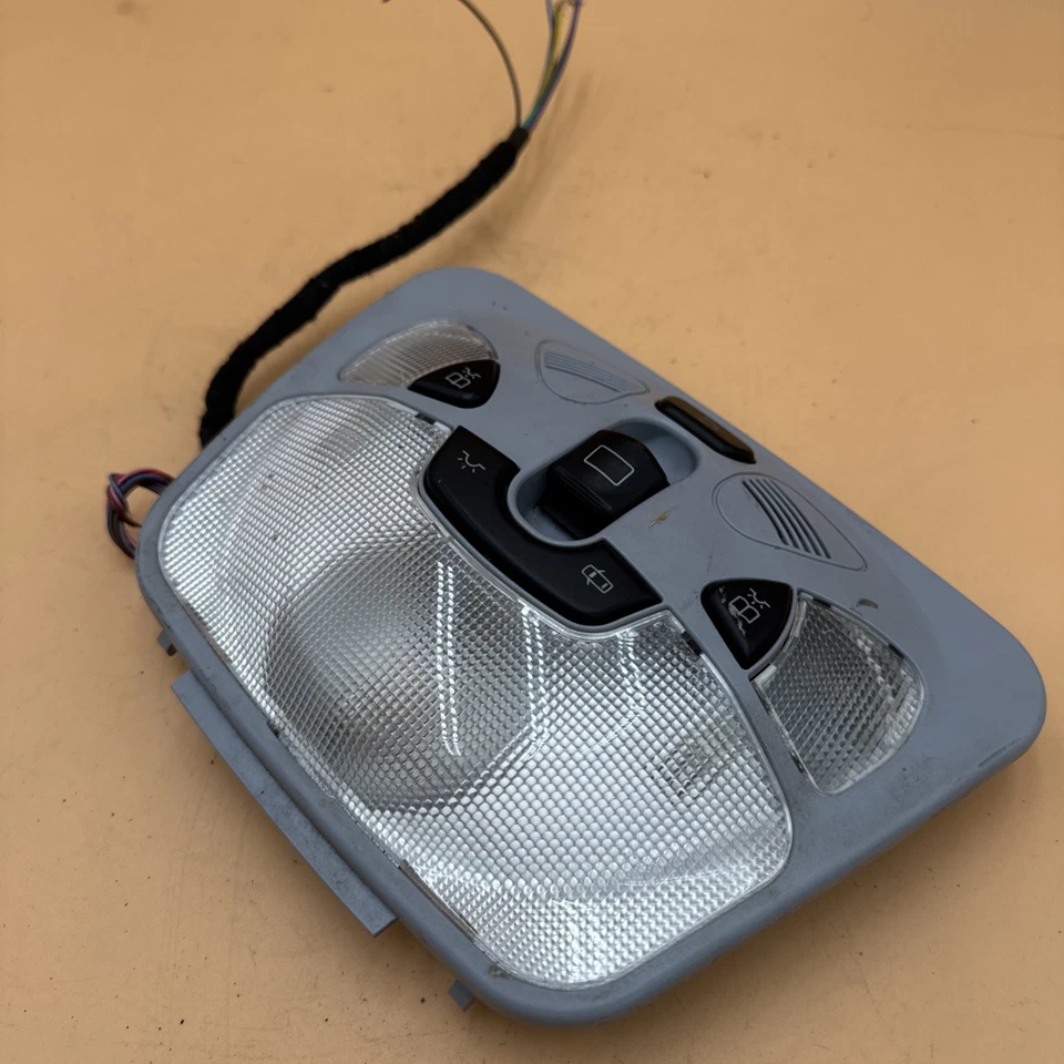 01 02 03 04 05 MERCEDES C32 C240 C230 LUZ SUPERIOR DOMO INTERRUPTOR SOS A2038201401 Foto 3 de 4