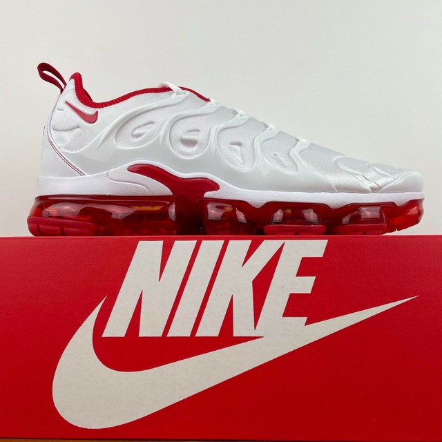 white & red vapormax