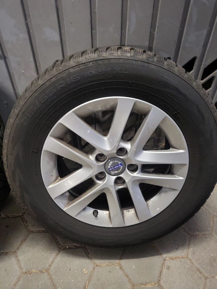 Original Volvo Kompletträder 16 Zoll Winterr. 215/65R16 102 H XL - Bild 2 von 4