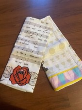 BRAND NEW DISNEY STORE BEAUTY AND THE BEAST KITCHEN TOWEL SET