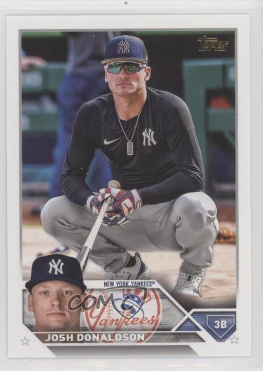 2023 Topps Series 1 SSP Image Variation Golden Mirror Josh Donaldson #64