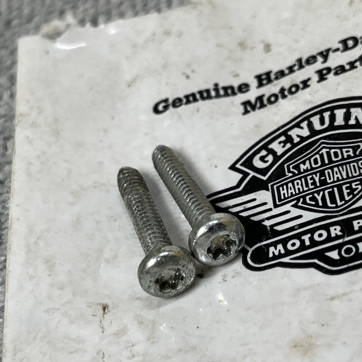 2 Genuine Harley Davidson 6-32 x 3/4