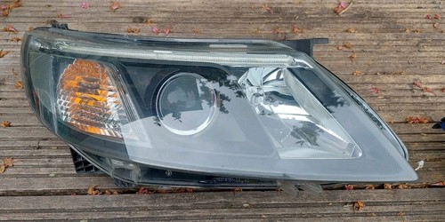 ✅Saab 93 Convertible Xenon Headlight. Right. Facelift. Sedan; Avant. P12 770 146 - Picture 2 of 10