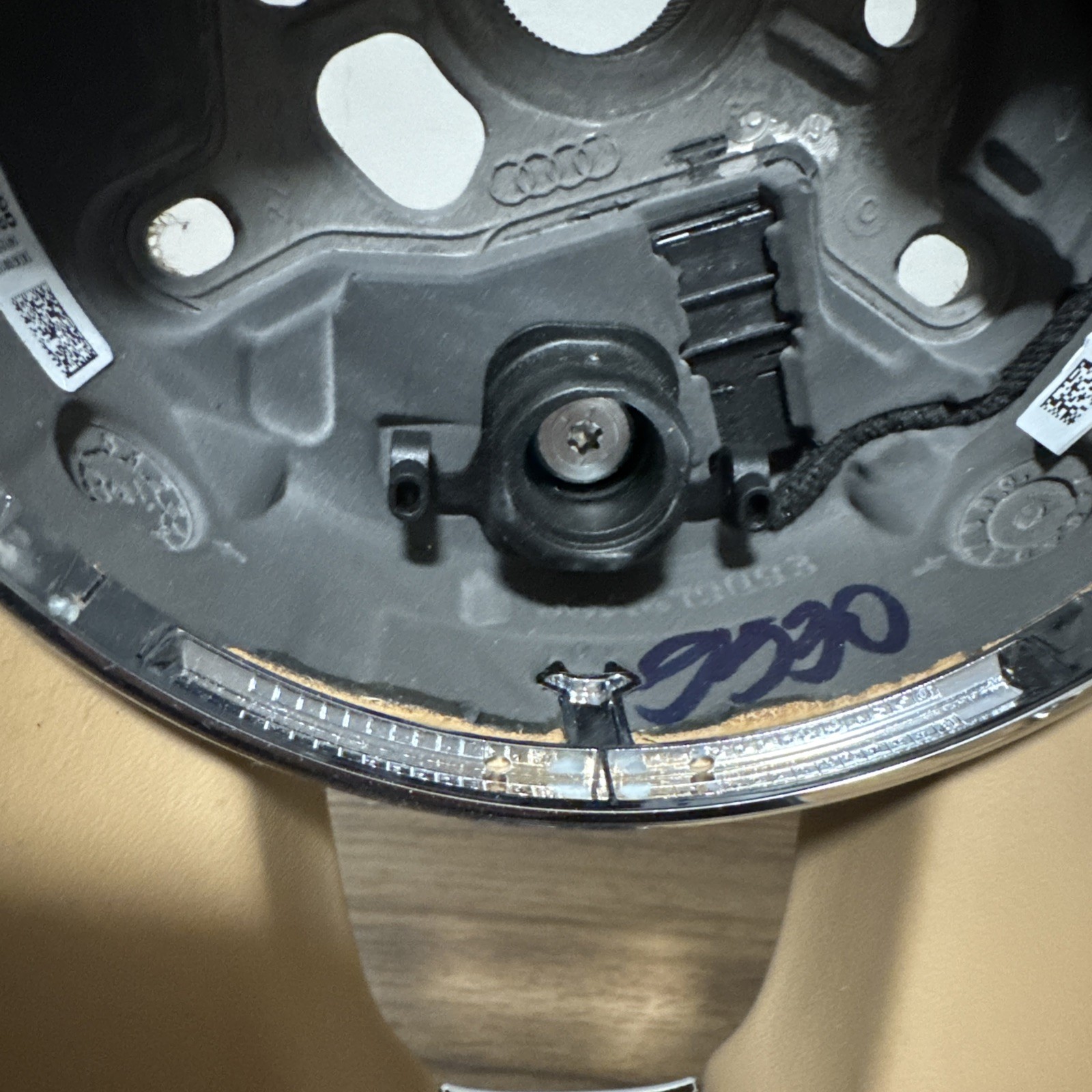 BENTLEY BENTAYGA 2016 - 36A Steering Wheel 36A419093 Dark Sapphire Beige