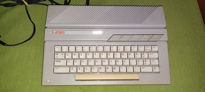 retro computer xe130 atari 130 xe working no amiga 1200 cd32 commodore