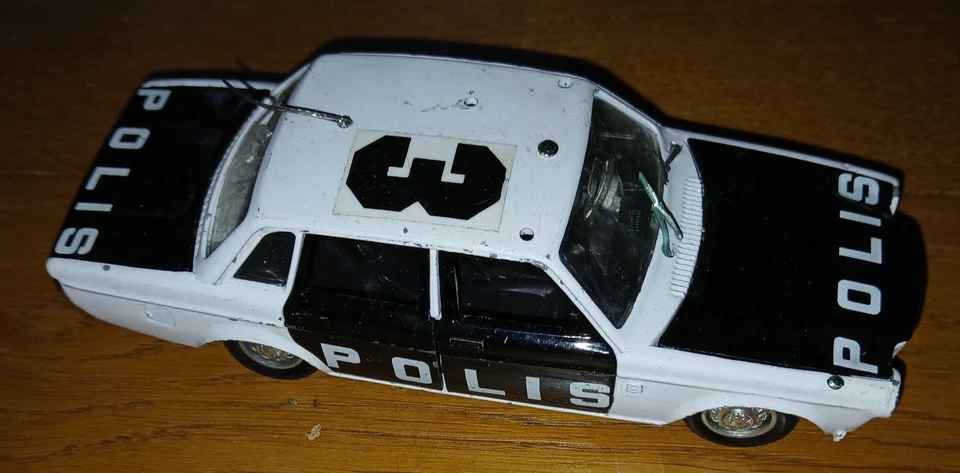 POLISTIL 1/25 Volvo 164-E voiture Police Polis S20 to restore pièces custom car - Photo 2/4