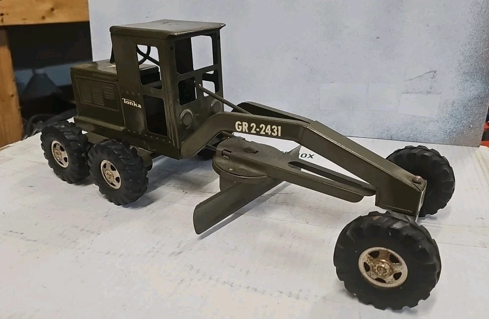 Vintage Tonka GR 2-2431 Road Grader - Image 2 of 4