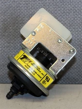 TDI Tridelta Industries Inc. 3044P Heater Pressure Switch New