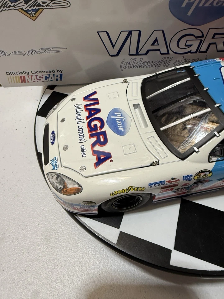 Mark Martin #6 Viagara Mark Martins Salute Red, White, & Blue 2005 1/24 Diecast - Image 3 of 4