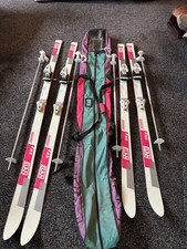 2 Pairs Of Elan 200 Skis