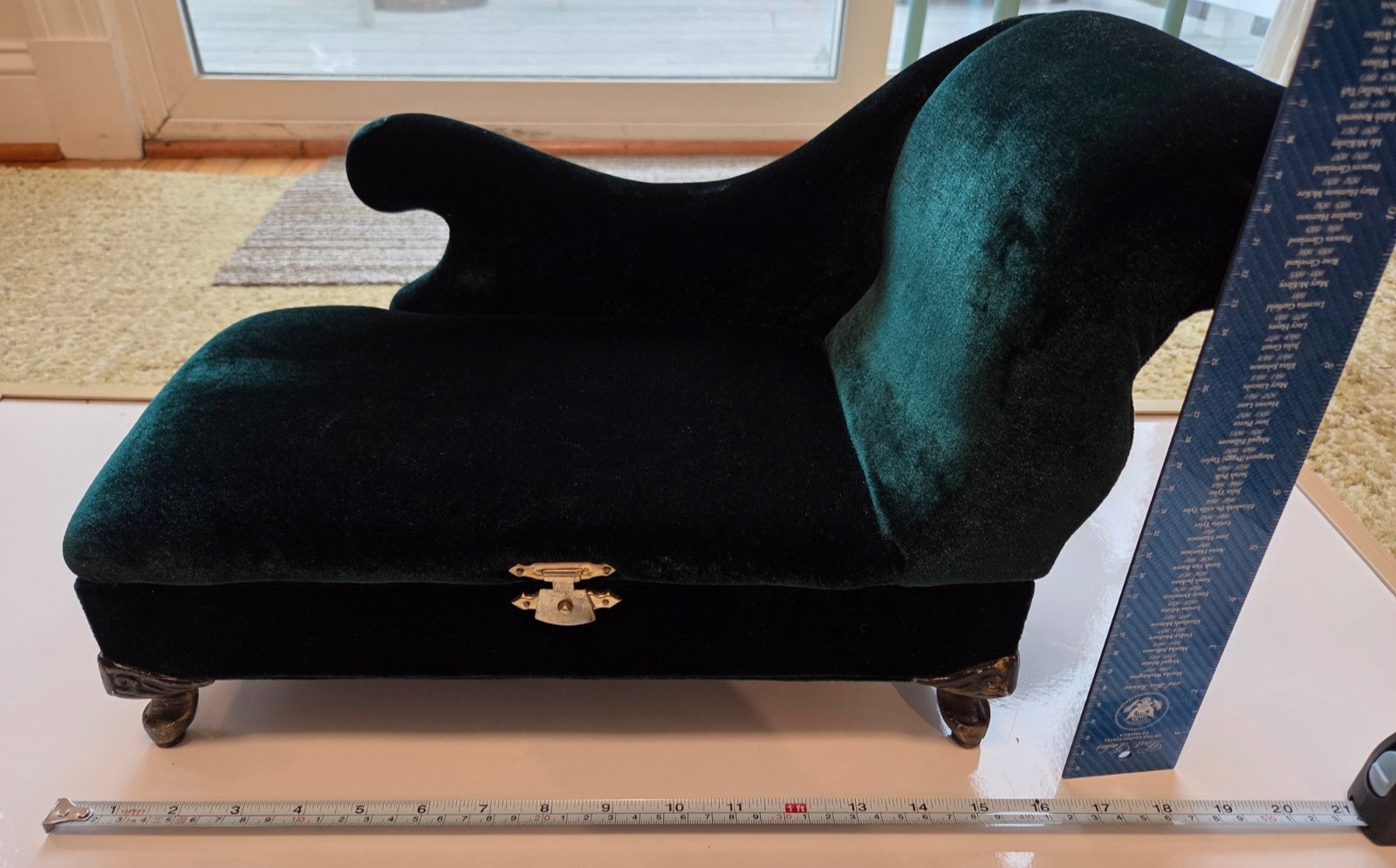 Unique Emerald Green Velvet Chaise Lounge for 18" Doll Furni