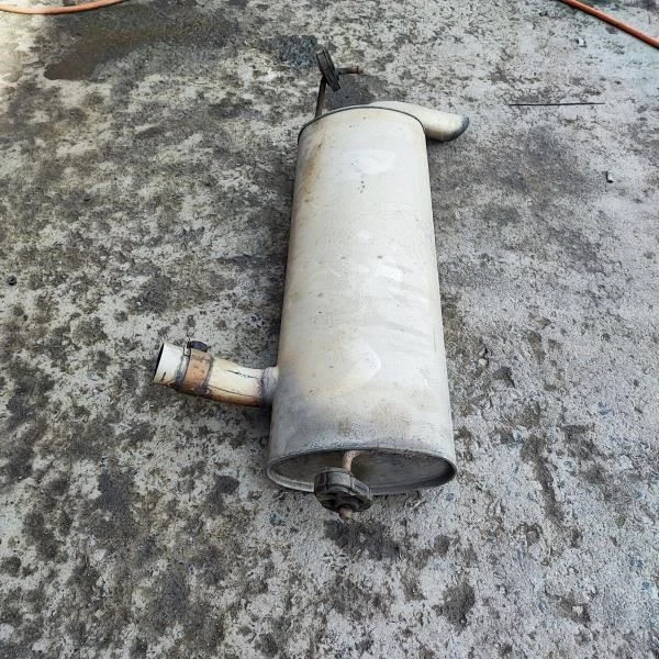 2012-2017 Jeep Wrangler 3.6L 4x4 Exhaust Muffler 05147215AD OEM - Image 4 of 4