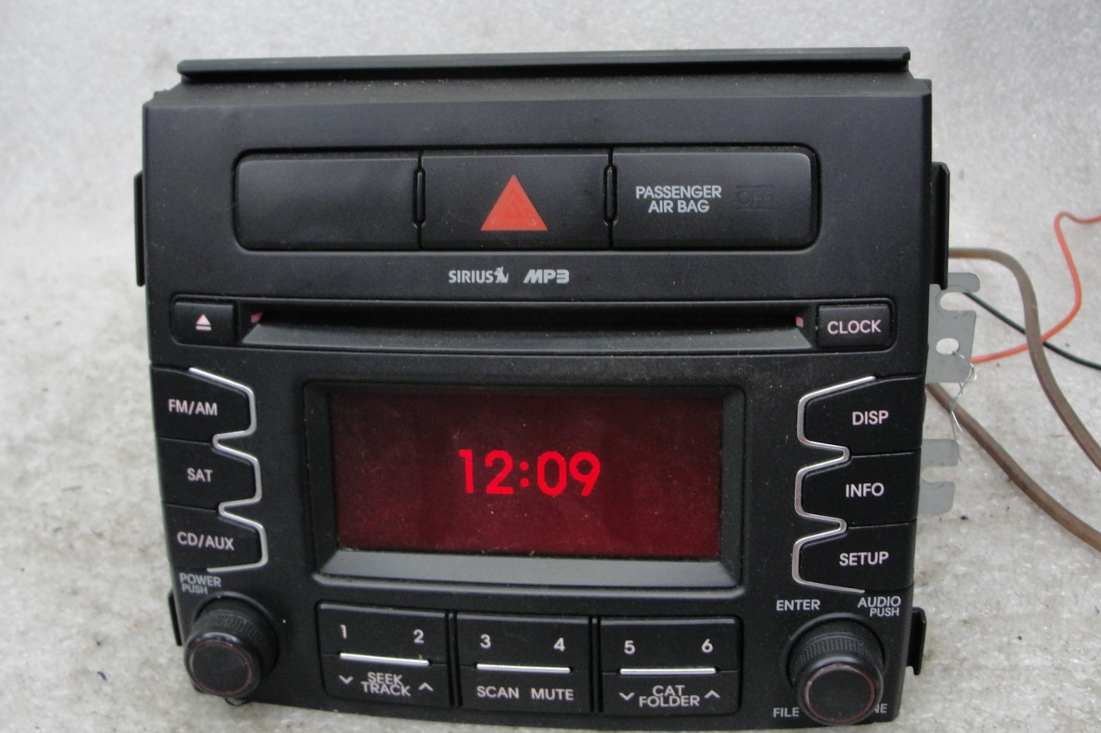 12 13 96170-2k100 Sirius Sat Mp3