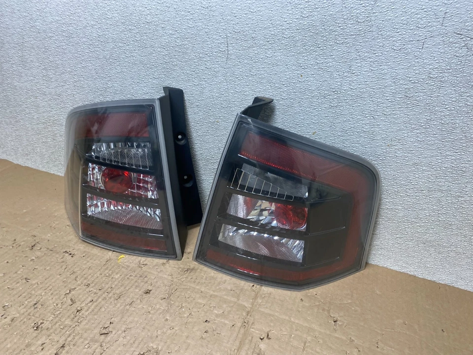 Juego de luces traseras laterales negras izquierda+derecha Ford Edge 2007 2008 2009 2010 T7781 DG Foto 2 de 4