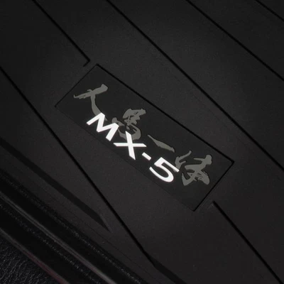 Set di 2 tappetini in gomma originali Mazda MX5 ND 2015-2025