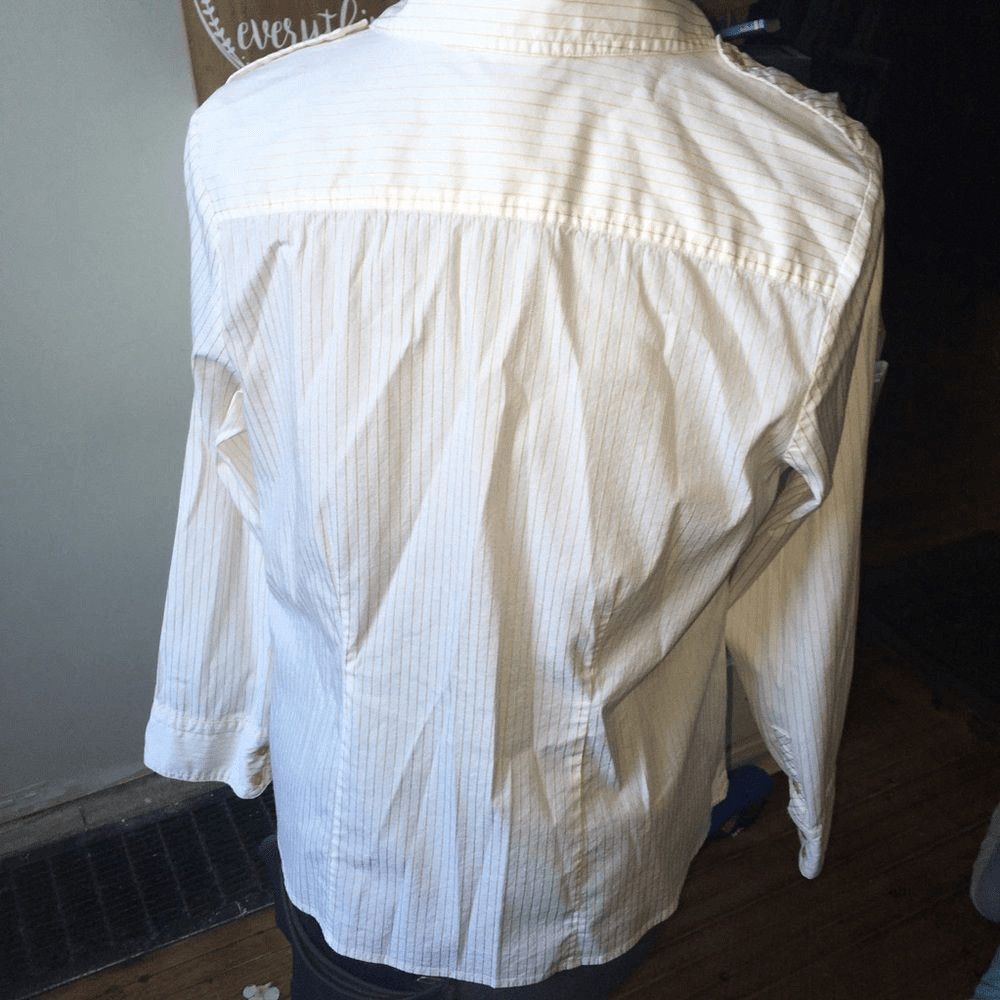 Lane Bryant 14/16 rectangle button embroidered top - image 4