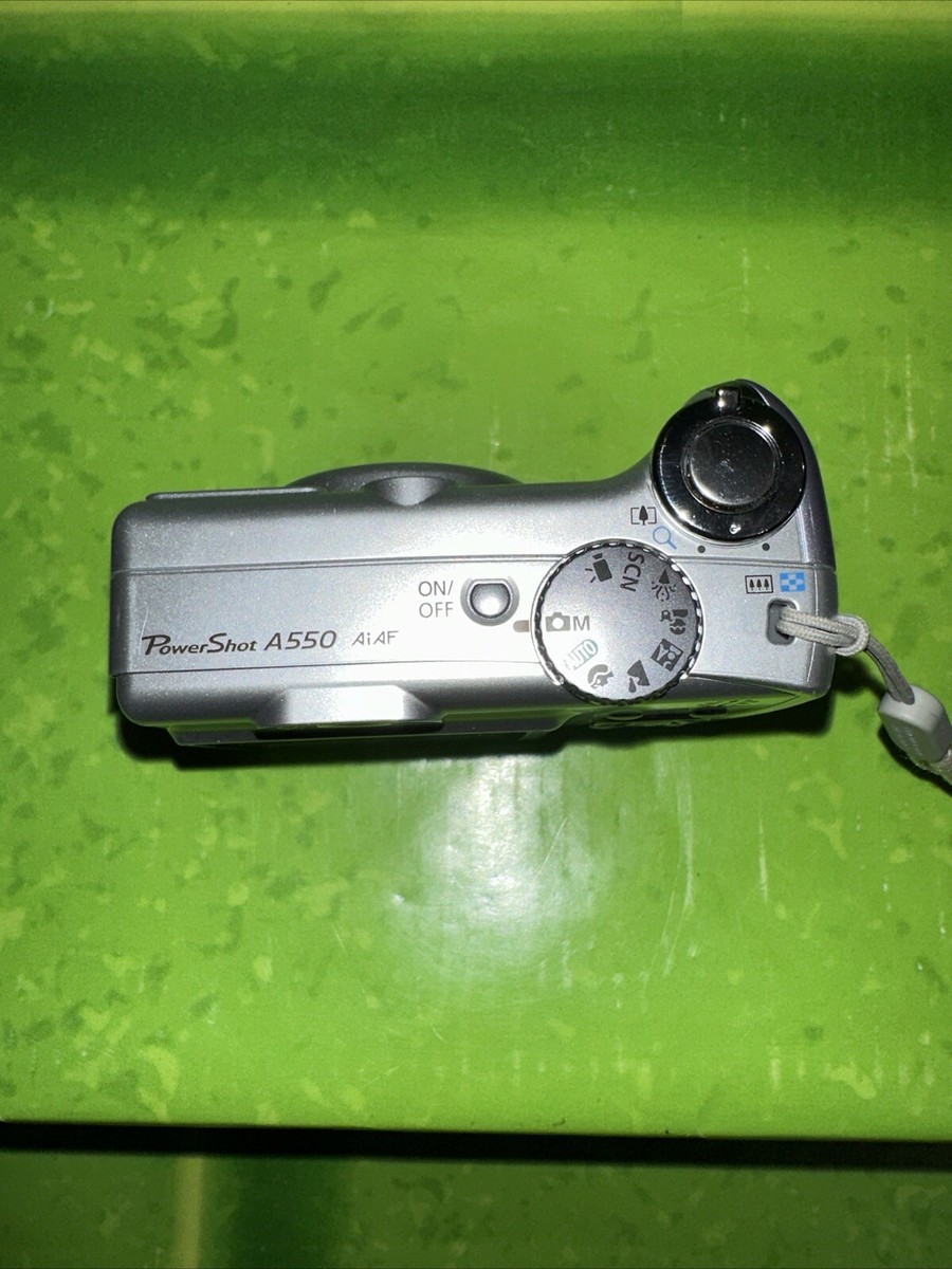 Canon PowerShot A550 7.1MP Digital Camera - Silver Tested Works
