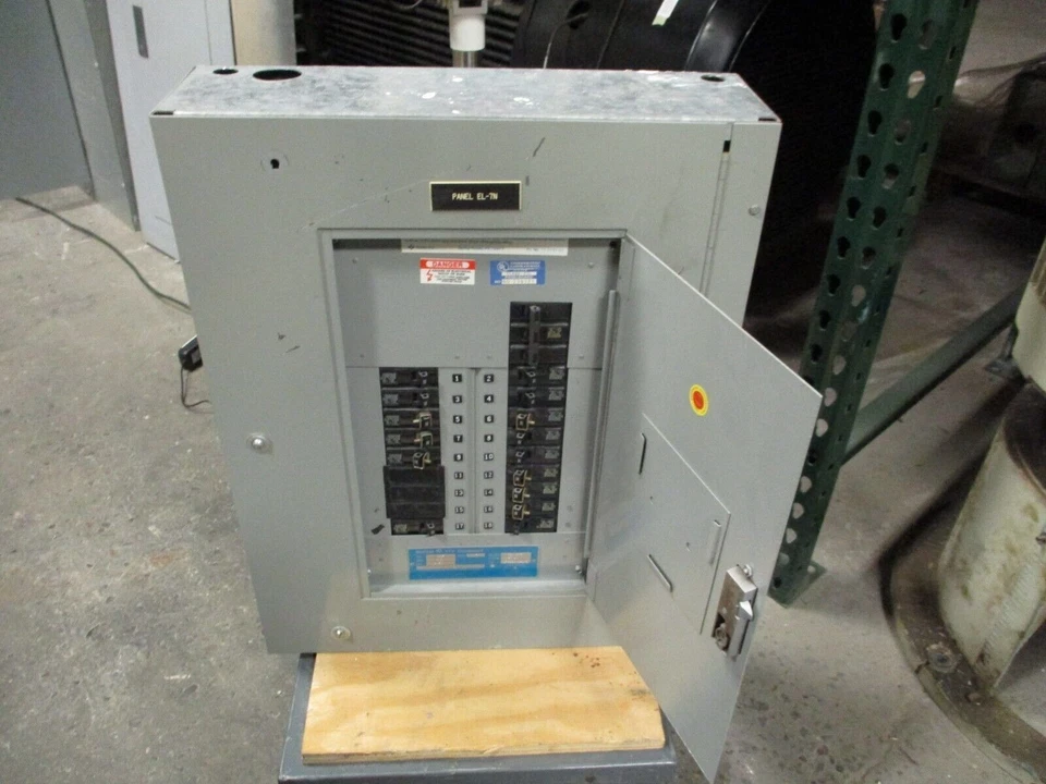 ITE Main Breaker Circuit Breaker Panel NLAB 100A Main 120/208V 3Ph 4W Used - Image 2 of 4
