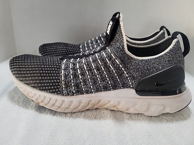 Men s Nike React Phantom Run Flyknit 2 Oreo CJ0277-003 Size 11.5