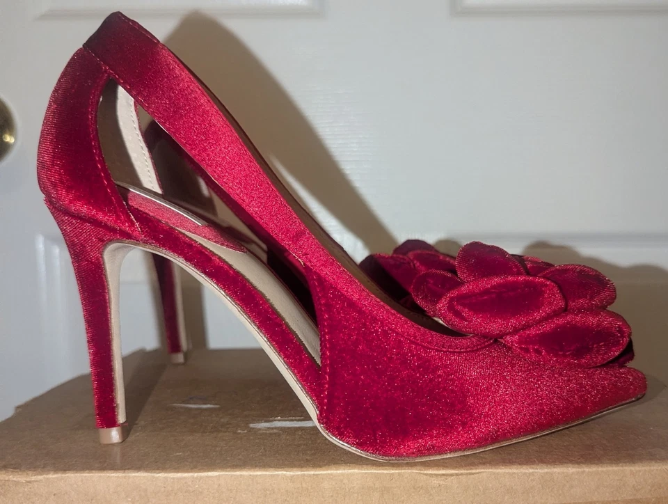 Antonio Melani Women's Ester Velvet Flower Heel Pumps Red Size 7M - Image 2 of 4