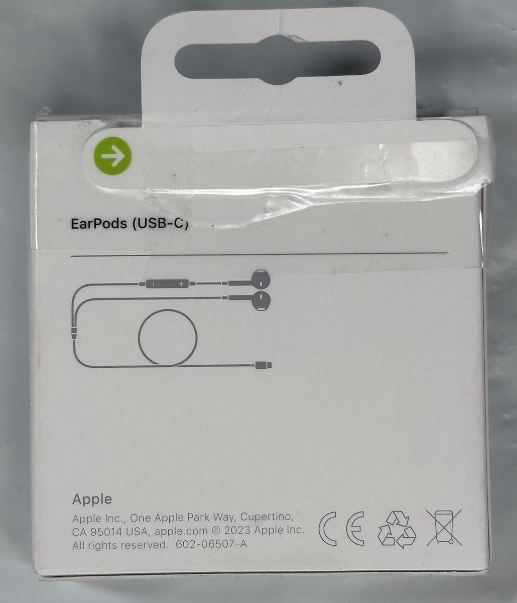 Apple EarPods Headphones USB-C Plug Wired Headset Ear Bud MTJY3AM