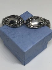 Oneida LTD Spoon Bracelet 6 Inches Long Pre-owned