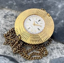 ✩ Vintage CHAIKA cal.1601A ☭ USSR 70s necklace watch Gold Plated 17 Jewels