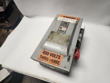 Siemens HF361 Heavy Duty, 600VAC, 250VDC, 30 A, 3 Pole, Fusible Safety Switch