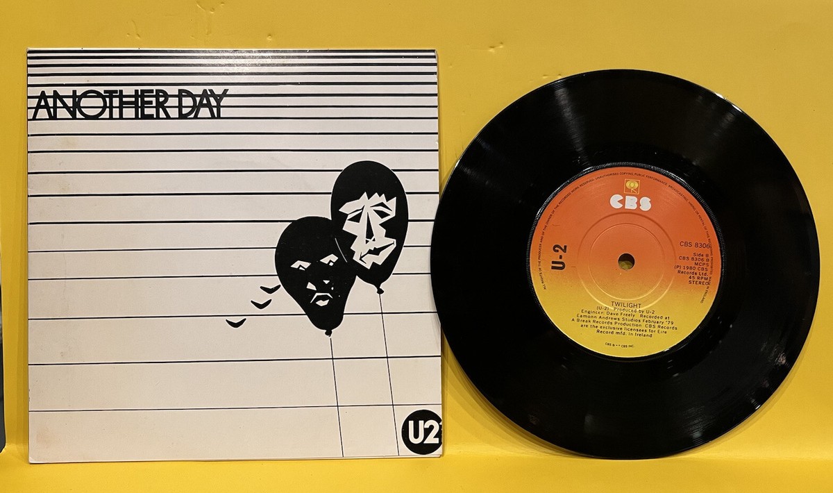 アイルランド7” U2 Another Day / Twilight CBS8306 CBS /00080 U2 – Another Day – Vinyl (Orange, 7